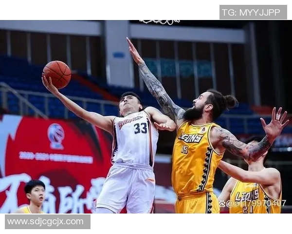 重庆排球队以57分领跑奥运会积分榜展现强大实力和团队精神